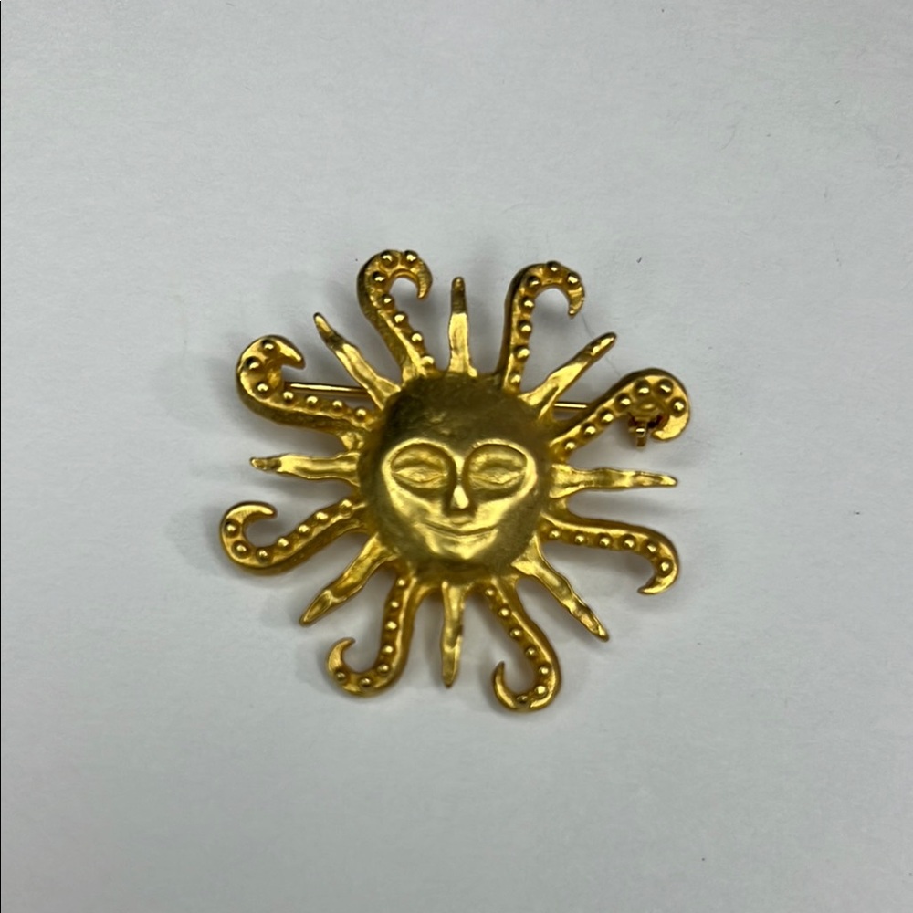 Gold Sunburst Brooch